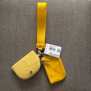 NWT LULULEMON DUAL POUCH WRISTLET Maize Yellow/Lemon Wash OS